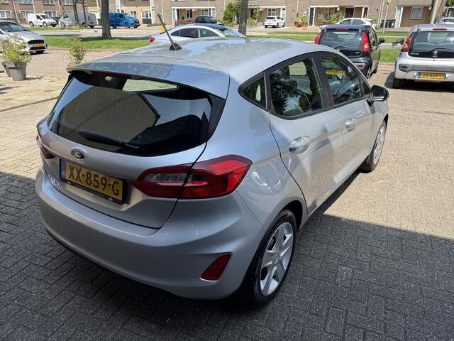 Ford FIESTA 1.1 Trend / Airco/ Navigatie/ Apple carplay/ PDC/ LED