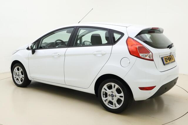 Ford FIESTA 1.0 Style Ultimate | Navigatie | Camera | Lichtmetalen velgen | Parkeersensoren voor en achter | Cruise control | 5 deuren