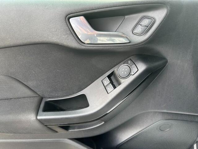 Ford FIESTA 1.1 TREND Applecarplay Prijs is incl. afleveringsbeurt.