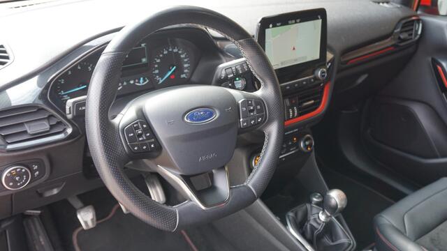 Ford FIESTA 1.0 126pk EcoBoost ST-Line 3Drs Leder/Alcantara 18inch LM LED *Race Red * NL auto! 123484km!