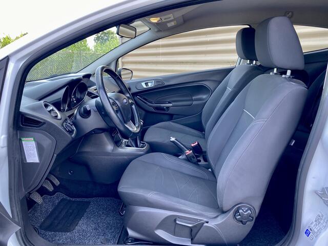 Ford FIESTA 1.0 Style | 17 inch LMV, Navi, Airco |