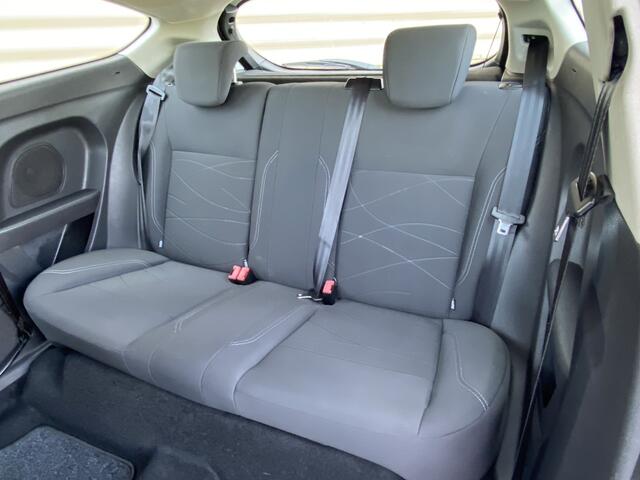 Ford FIESTA 1.0 Style | 17 inch LMV, Navi, Airco |