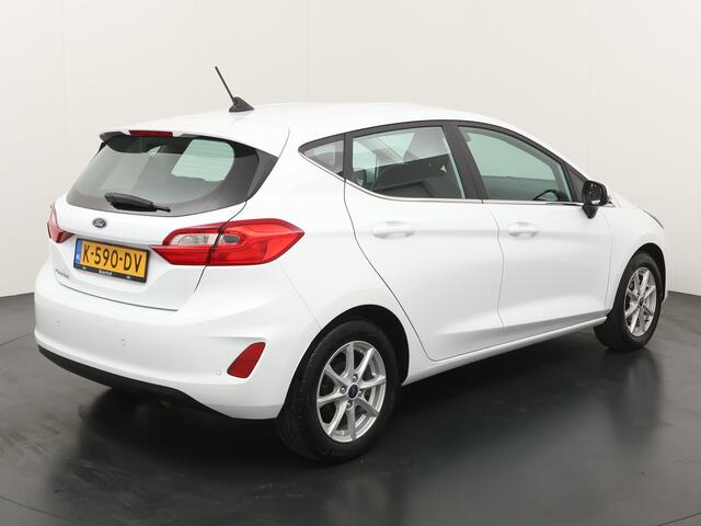 Ford FIESTA EcoBoost 95 pk Titanium | Navi | LED | Clima | Cruise | Parkeersens. | Apple Carplay