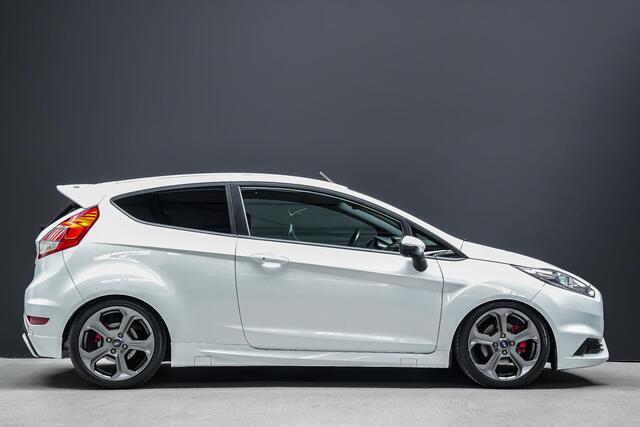Ford FIESTA ST-2 1.6 182pk STYLE PACK |verlagingsveren|navigatie|bluetooth|cruise control|LED-dagrijverlichting|clima control|voor + achterruit verwarming|parkeersensoren|17"|