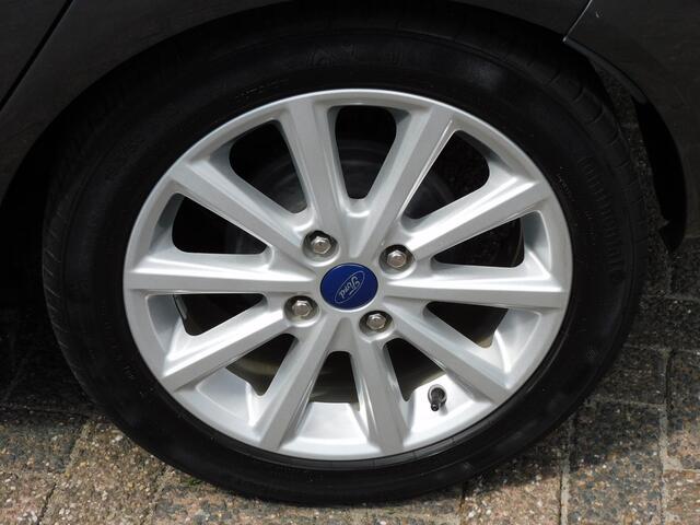 Ford FIESTA 1.0 EcoBoost Titanium 1e EIGENAAR! TOPSTAAT! FULLMAP NAVI! ACHTERUITRIJCAM! CLIMA! PDC! TREKHAAK! LM VELGEN!
