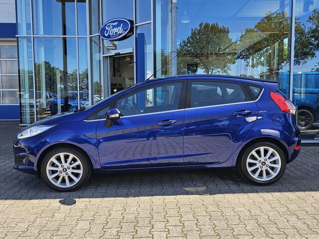 Ford FIESTA 1.0 EcoBoost Titanium | 100pk | Trekhaak | Cruisecontrol | Navigatie | LMV | Keurige nette auto!