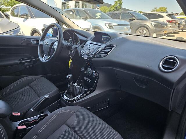 Ford FIESTA 1.0 EcoBoost Titanium | 100pk | Trekhaak | Cruisecontrol | Navigatie | LMV | Keurige nette auto!