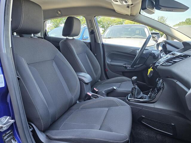 Ford FIESTA 1.0 EcoBoost Titanium | 100pk | Trekhaak | Cruisecontrol | Navigatie | LMV | Keurige nette auto!