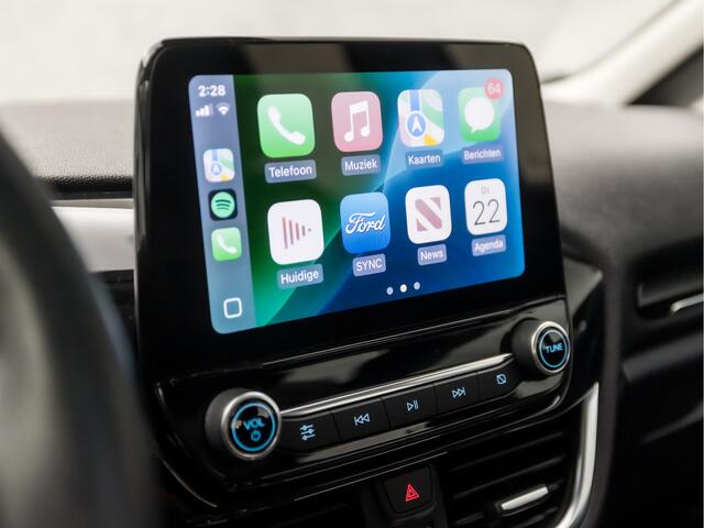 Ford FIESTA 1.0 EcoBoost Titanium 100Pk Automaat (APPLE CARPLAY, GROOT NAVI, TREKHAAK, LM VELGEN, SPORTSTOELEN, CRUISE, PARKEERSENSOREN, NIEUWE APK, NIEUWSTAAT)