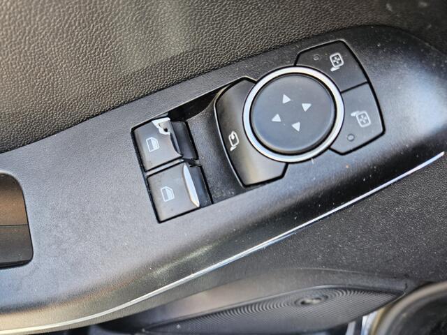 Ford FIESTA 1.0 EcoBoost ST-Line (olie lampje brand)