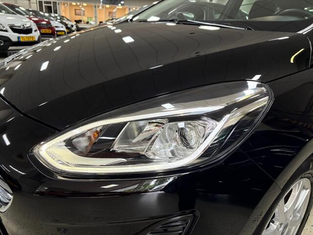 Ford FIESTA 1.0 ECOB. TITANIUM / Climat / Cruise / Navigatie / Dab / Multimedia
