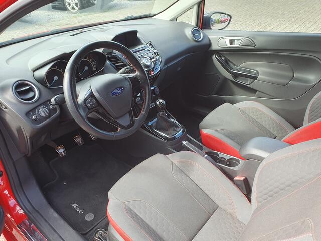 Ford FIESTA 1.0 EcoBoost Red Edition 140pk