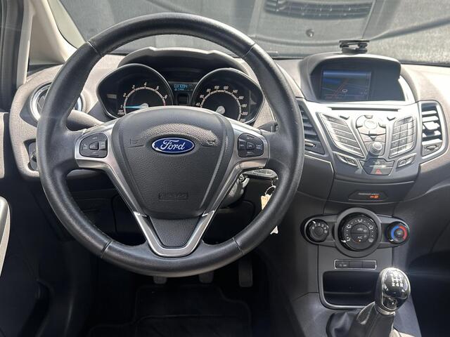 Ford FIESTA 1.0 Style 1e Eigenaar,Navi,Airco,Cruise,Weinig KM,Netjes Onderhouden,Bluetooth,N.A.P,APK tot 05-2026