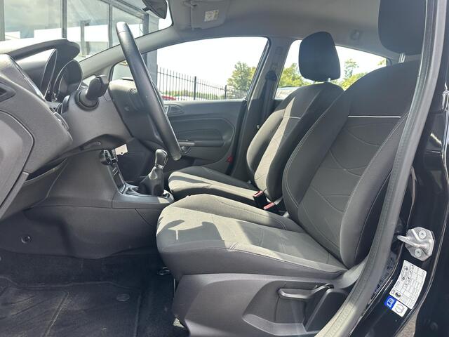 Ford FIESTA 1.0 Style 1e Eigenaar,Navi,Airco,Cruise,Weinig KM,Netjes Onderhouden,Bluetooth,N.A.P,APK tot 05-2026