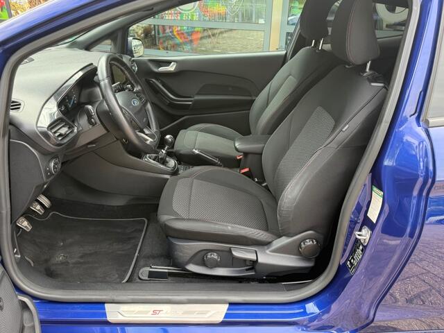 Ford FIESTA 1.0 EcoBoost ST-Line Navi CarPlay BenO LED DAB+