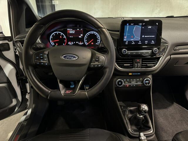 Ford FIESTA 1.5 EcoBoost ST-3 | performance | panorama | navi |