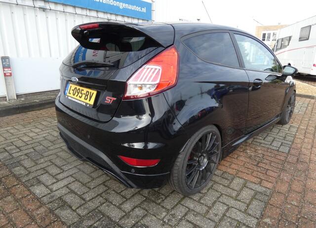 Ford FIESTA 1.6 ST 182PK,Recaro,Navi,Clima,Stoelverw,Camera