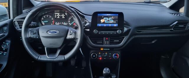 Ford FIESTA 1.1 Trend | Stoelverwarming | Cruise Control | Airco | Parkeersensoren | Voorruitverwarming | Lichtmetalen Velgen | APK tot 24-10-2026 |