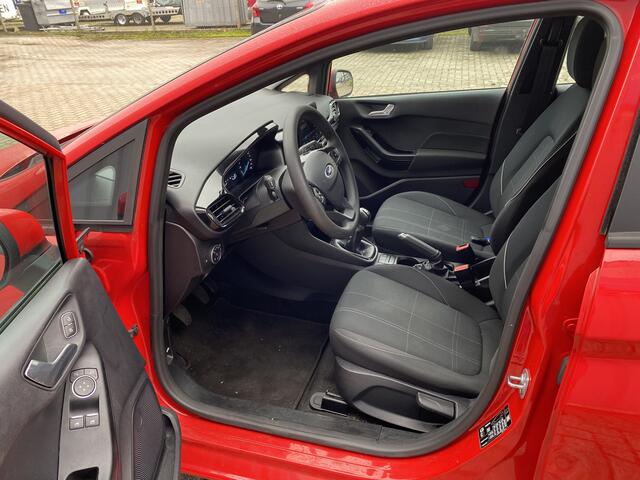 Ford FIESTA 1.1 Trend | 71PK | Airco | Cruise control | Lm velgen | Navi | Carplay