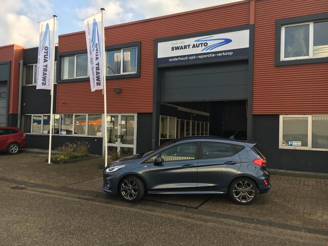 Ford FIESTA 1.0 EcoBoost ST-Line Climate Controle | Cruise Controle | Navigatie | Parkeer sensoren achter | Radio/DAB en Car Apple play | 17 Inch Velgen met all-season banden | ST Achter Spoiler | Voorruit verwarming | NAP | Nederlandse auto |