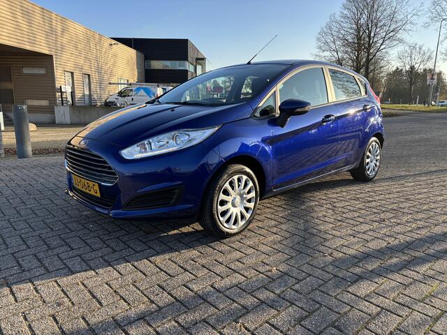 Ford FIESTA 1.0 Style 5 Deurs [ fm navi,airco,audio ]