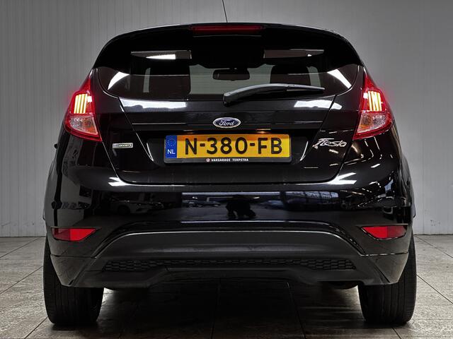 Ford FIESTA 1.0 EcoBoost Black Edition/ DEALER ONDERHOUDEN!/ 3-DRS/ Voorruitverw./ Stoelverw./ 17''LMV/ Keyless/ Clima/ Multi.LEDER.Stuur/ Getint Glas/ Elek.Pakket/ Isofix/ C.V.Afstand.