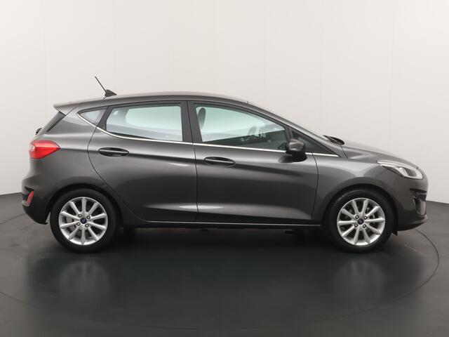 Ford FIESTA EcoBoost 100 pk Titanium | Trekhaak I Automaat I Climate I Parkeersensoren achter | Cruise |