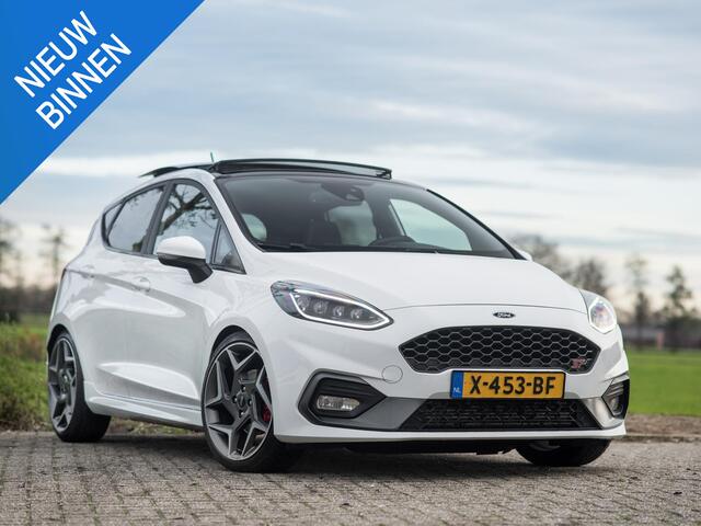Ford FIESTA 1.5 EcoBoost ST-3 Pano B&O Keyless Winter