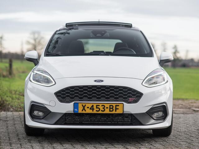 Ford FIESTA 1.5 EcoBoost ST-3 Pano B&O Keyless Winter