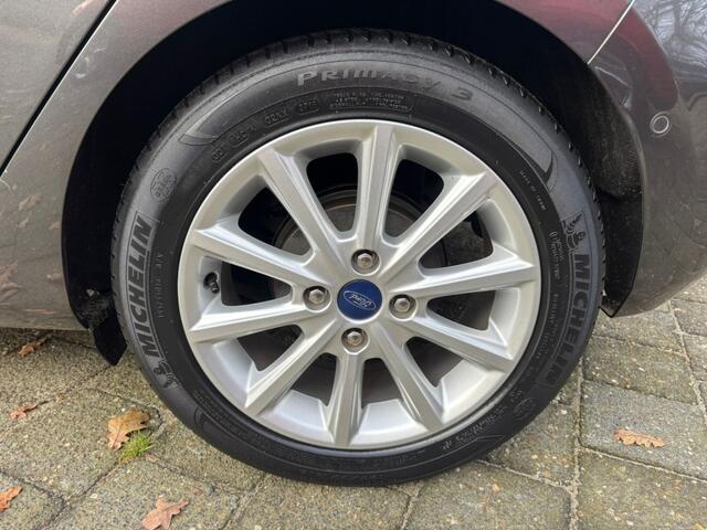 Ford FIESTA 1.0 ECOB. TITANIUM**1e eign//DAB//NED auto**