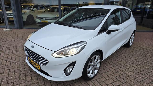 Ford FIESTA 1.0 EcoBoost Titanium**Automaat**Navigatie**Elektrische Inklapbaar Spiegels**Achteruitrij Camera**Lichtmetalen velgen** Perfect in Onderhoud** BOVAG Garantie