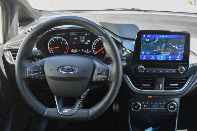 Ford FIESTA 1.5 EcoBoost ST-3 200 PK | Winter Pak. | Carplay | Recaro | LED | Camera
