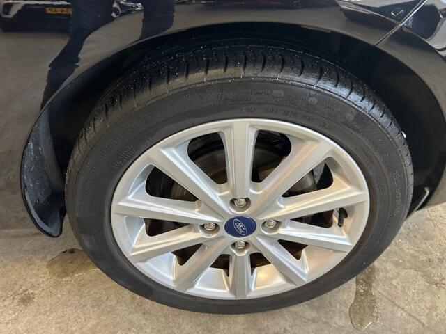 Ford FIESTA 1.0 ECOB. TITANIUM X / Cruise / Navi / 19710Km !!!