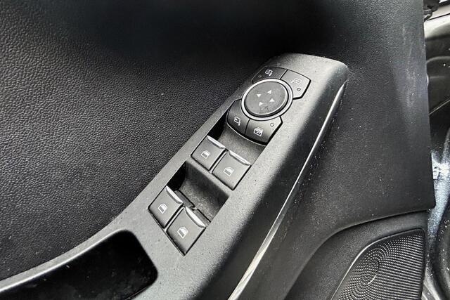 Ford FIESTA 1.0 EcoBoost ST-Line LED NAVI WINTER PAKKET 55975KM!