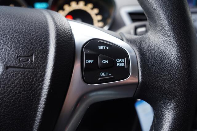 Ford FIESTA 1.0 Style - AIRCO - NAVIGATIE - CRUISE - ELEKTR. PAKKET - 66454 KM NAP -