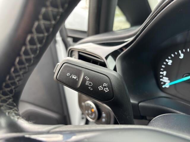 Ford FIESTA 1.0 ECOB.HY. TITANIUM 125 PK NAVI AIRCO PDC