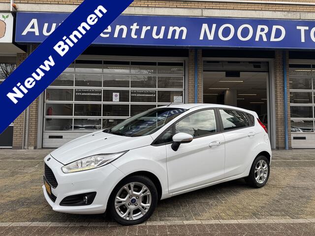Ford FIESTA 1.0 Style Ultimate 98008KM! NAP | Navigatie | Cruise Control | Parkeersensoren | Lichtmetalen Velgen | Dealeronderhouden |