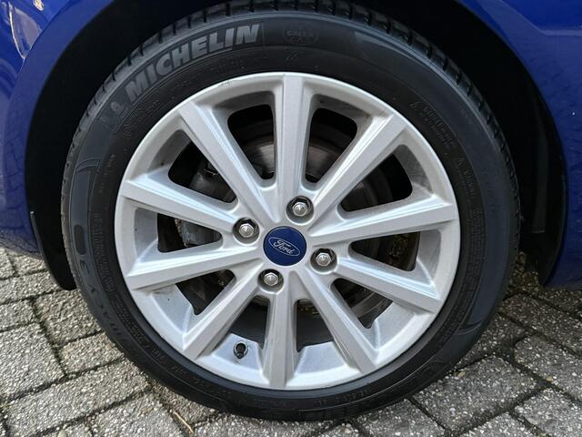 Ford FIESTA 1.0 EcoBoost Titanium 100pk Cruise control | Navigatie | Vooruit verwarming | lichtmetaal