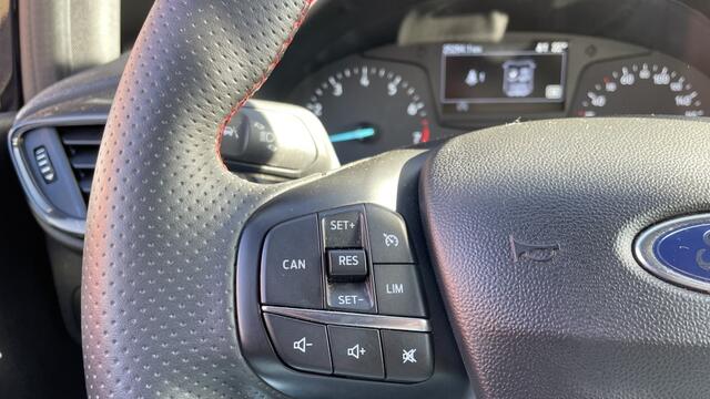 Ford FIESTA 1.0 EcoB. ST-Line | Navi | Cruise