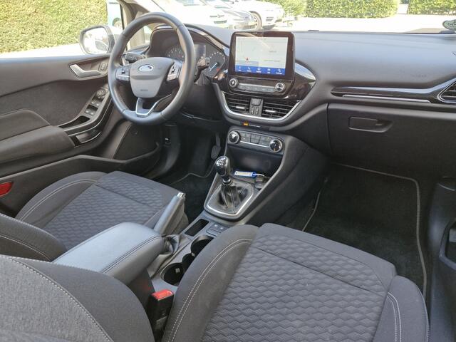 Ford FIESTA 100 pk Titanium | Navigatie | Keyless | Draadloze telefoonlader