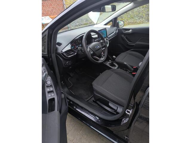 Ford FIESTA 1.0 EcoBoost Hybrid Titanium Climete en cruise control, Navi, carplay, Dab+