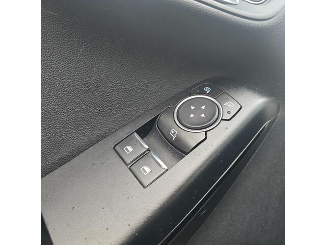 Ford FIESTA 1.1 Trend ** Nieuwe distributieriem --- BTW auto **