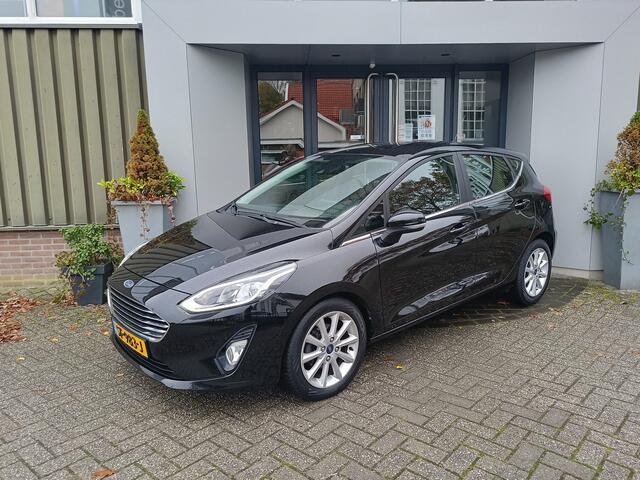 Ford FIESTA 1.0 EcoBoost Titanium | Airco | Cruise controle | Trekhaak | LM velgen |