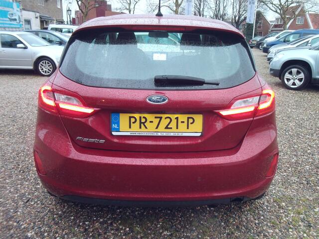 Ford FIESTA 1.0 EcoBoost Titanium - Airco - Navigatie - 6 Bak