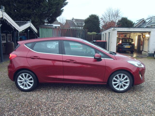 Ford FIESTA 1.0 EcoBoost Titanium - Airco - Navigatie - 6 Bak