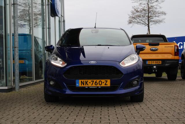 Ford FIESTA 1.0 EcoBoost ST Line | Trekhaak | Dealeronderhouden | Climate Control | Camera | Cruise Control | Navigatie | Lichtmetalen Velgen | Spoiler |