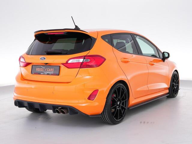 Ford FIESTA ST-3 1.5 200 pk |LSD|launch control|H&R veren|O.Z. Racing 18"|splitterset|B&O|sportstoelen|Carplay|camera|stoelverwarming|stuurverwarming|keyless|DAB|