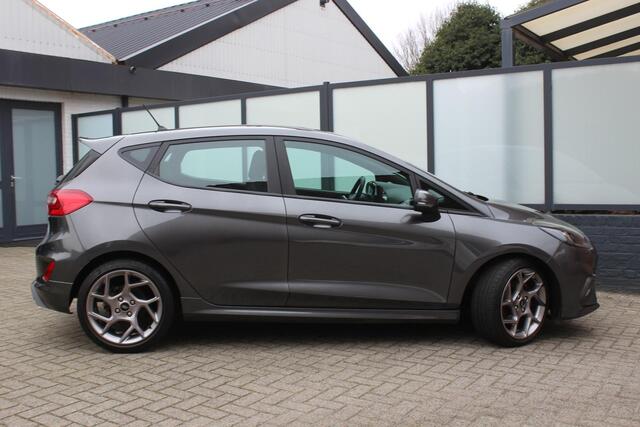 Ford FIESTA 1.5 EcoBoost ST-3 100% Dealer onderhouden, Nieuwstaat!!!