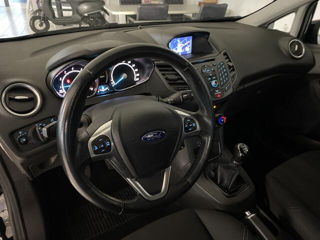 Ford FIESTA 1.0 Style Ultimate Airco /Navigatie / 5 DRS /lichtmetalen velgen