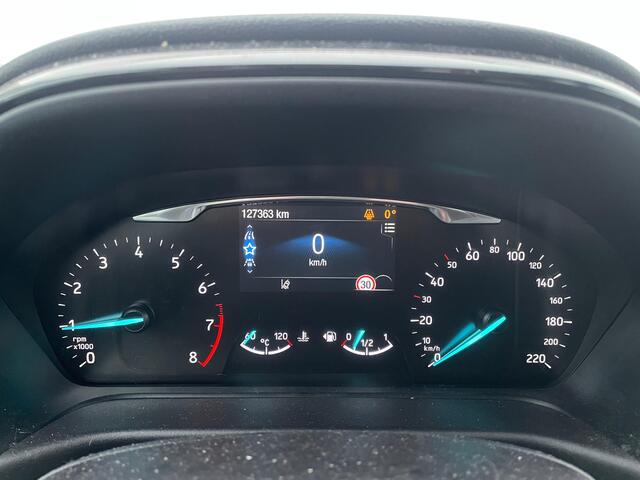 Ford FIESTA EcoBoost Titanium | Trekhaak | Adapt. Cruise | Verwarmde Voorruit | Camera | 4 seiz. banden | B&O Audio |